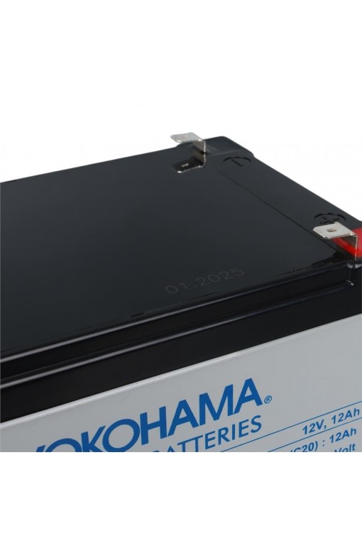 YOKOHAMA 12V 12 AH VE Ucomen 6/12V 2A Siyah Akü Şarj Cihazı YOKOHAMA 12V 12 AH VE Ucomen 6/12V 2A Siyah Akü Şarj Cihazı