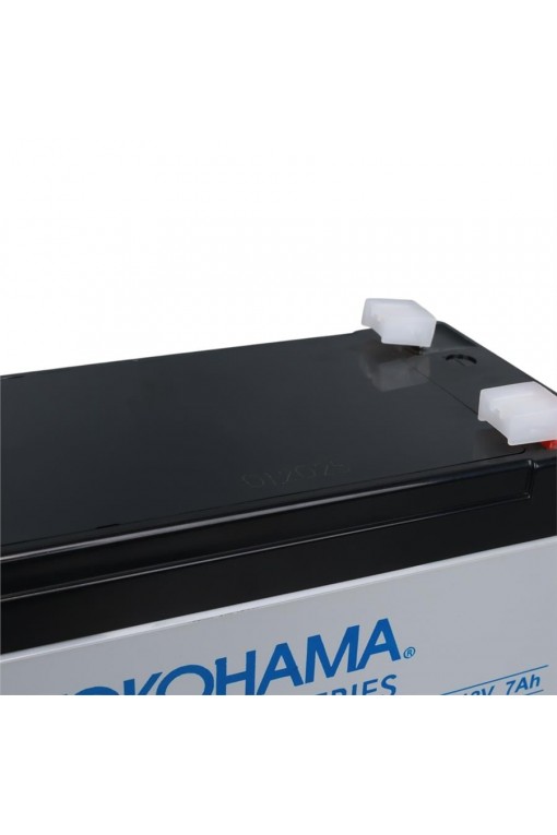YOKOHAMA 12V 7AH VE Ucomen 6/12V 2A Siyah Akü Şarj Cihazı YOKOHAMA 12V 7AH VE Ucomen 6/12V 2A Siyah Akü Şarj Cihazı